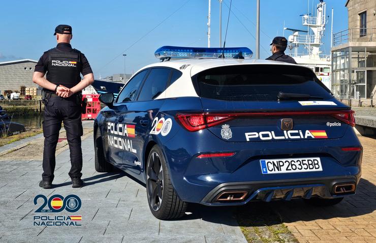 Imaxe dun coche da Policía Nacional.. POLICÍA NACIONAL