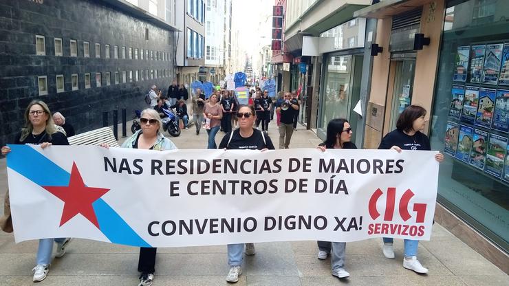 Mobilización en Ferrol para demandar un convenio "digno" nas residencias de maiores privadas de Galicia.. CIG / Europa Press