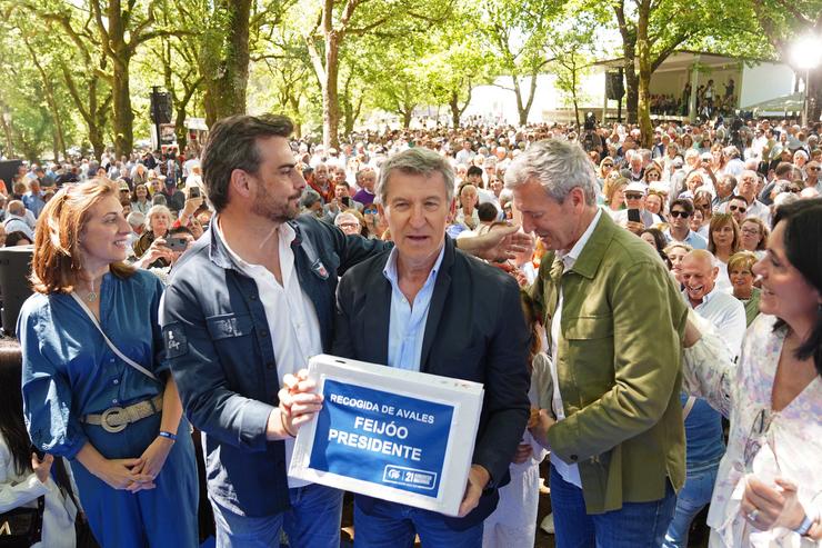 Feijóo, Rueda e Calvo no acto do Pino (A Coruña).. Álvaro Ballesteros - Europa Press 