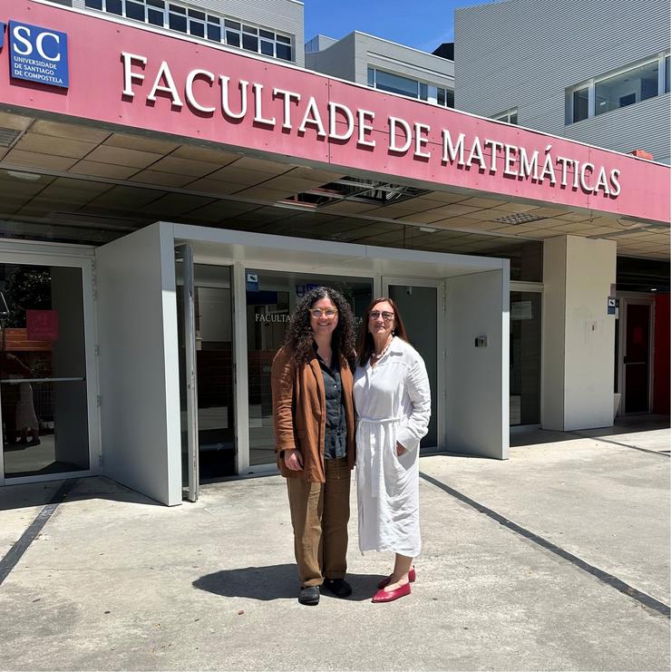 A Directora Xeral De Promoción Dá Igualdade, María Quintiana, Reúnese Coa Presidenta Da Real Academia Española De Matemáticas, Vitoria Otero. XUNTA 