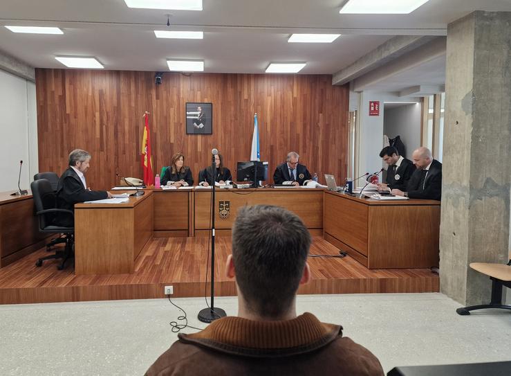 Imaxe do acusado durante a vista na sección quinta da Audiencia Provincial de Pontevedra.