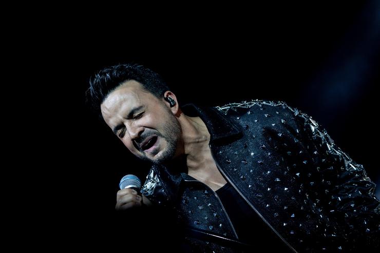 O cantante Luís Fonsi durante un concerto / Ricardo Rubio - Arquivo