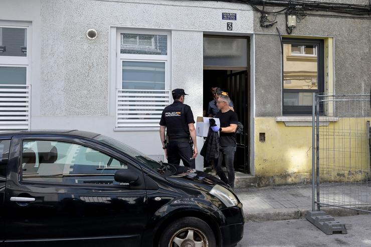 Varios axentes da Policía Nacional no lugar no que ocorreron os feitos, a 15 de xuño de 2025, na Coruña / M. Dylan