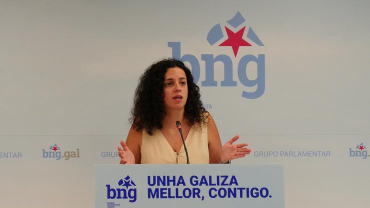 A portavoz de Feminismo e Igualdade do BNG no Parlamento, Noa Presas, en rolda de prensa / BNG
