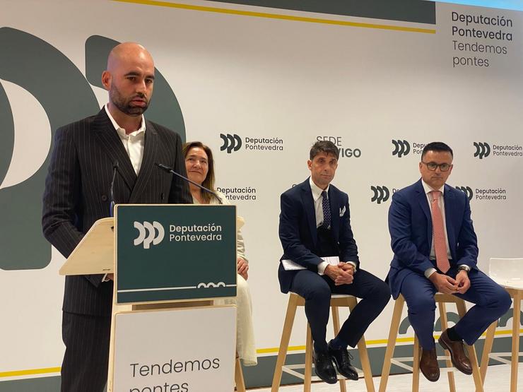 Imaxe da presentación da campaña. FEDERACIÓN DE COMERCIO DE PONTEVEDRA 
