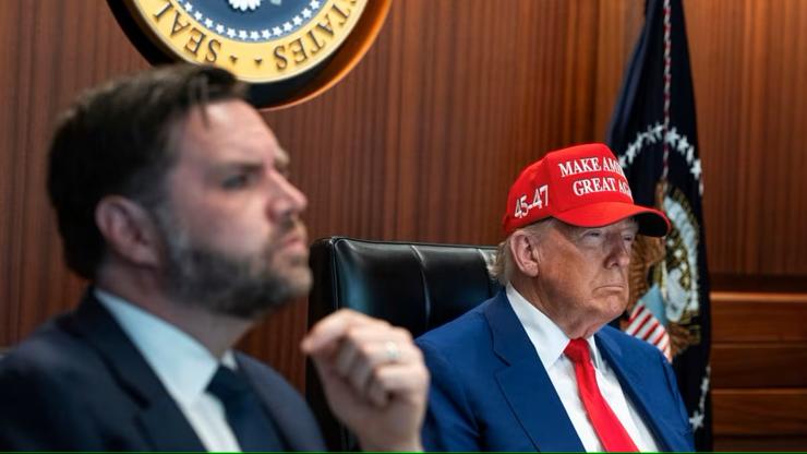 Trump na reunión posterior ao ataque a Irán 