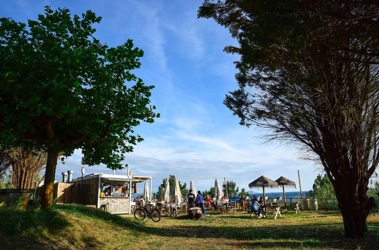 A praia de Pragueira e o Bico Beach, en Sanxenxo. ADRIÁN BAÚLDE 