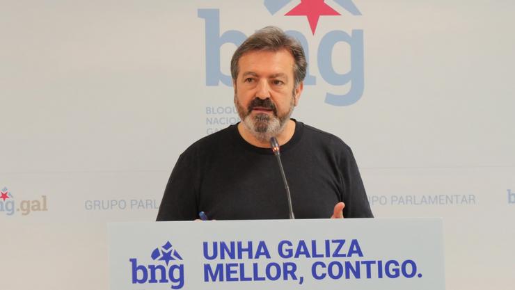 O viceportavoz parlamentario do BNG Luís Bará en rolda de prensa 