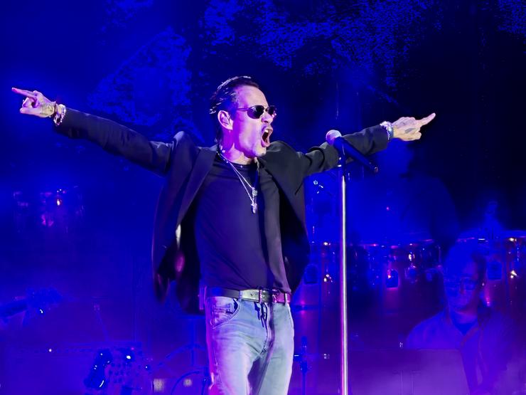 Marc Anthony trae o mellor da salsa ao Peirao da Batería da Coruña 