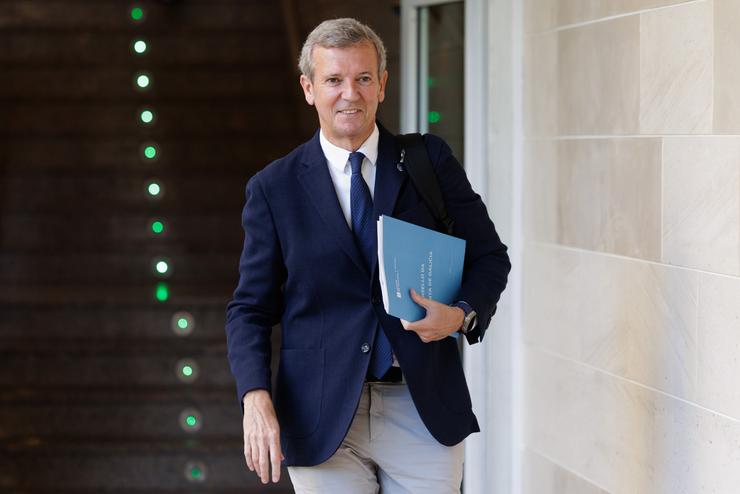 O presidente da Xunta, Alfonso Rueda, preside a reunión semanal do Executivo autonómico.. XUNTA / Europa Press