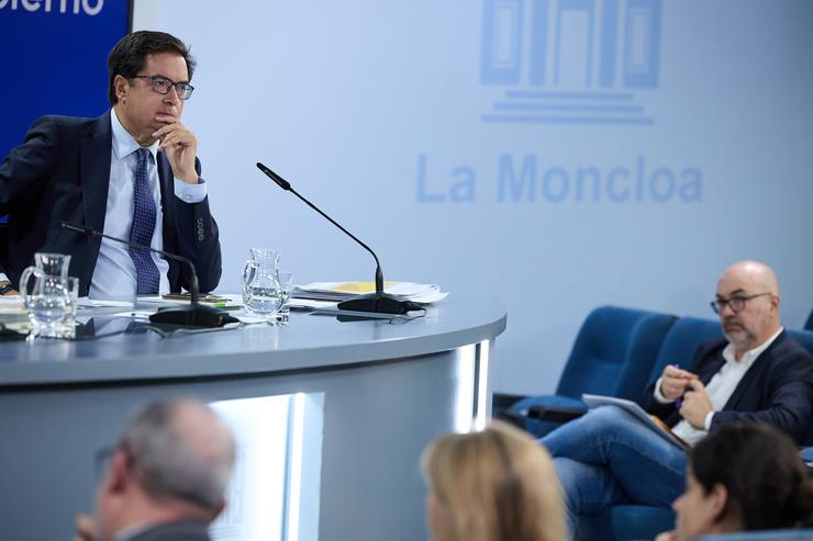 O ministro para a Transformación Dixital e da Función Pública, Óscar López, durante unha rolda de prensa posterior á reunión do Consello de Ministros, no Palacio da Moncloa, a 15 de xullo de 2025.. Jesús Hellín - Europa Press / Europa Press