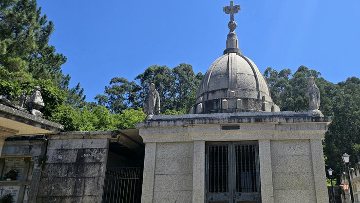 Cemiterio parroquial de Santa Eulalia de Xil, en Meaño 