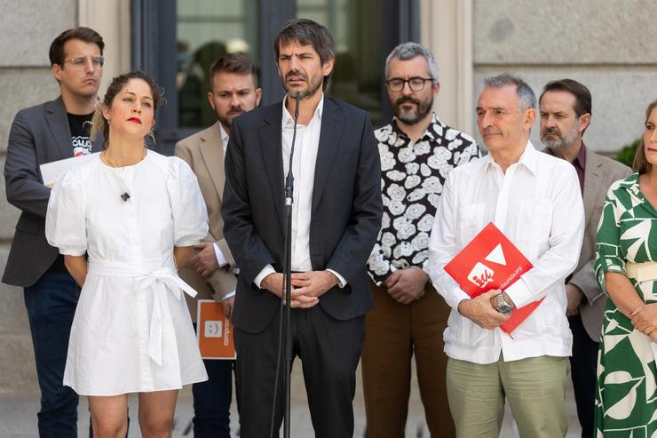 O ministro de Cultura, Ernest Urtasun, ofrece declaracións aos medios tras a reunión de seguimento do pacto do Goberno de coalición entre PSOE e Sumar 