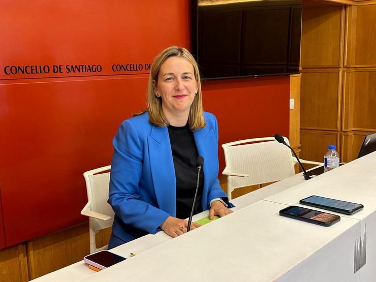 A portavoz municipal, Míriam Louzao, en rolda de prensa, a 7 de xullo de 2025 / CONCELLO DE SANTIAGO