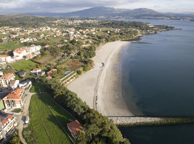 Praia de Tanxil, en Rianxo / Turismo de Galicia - Arquivo