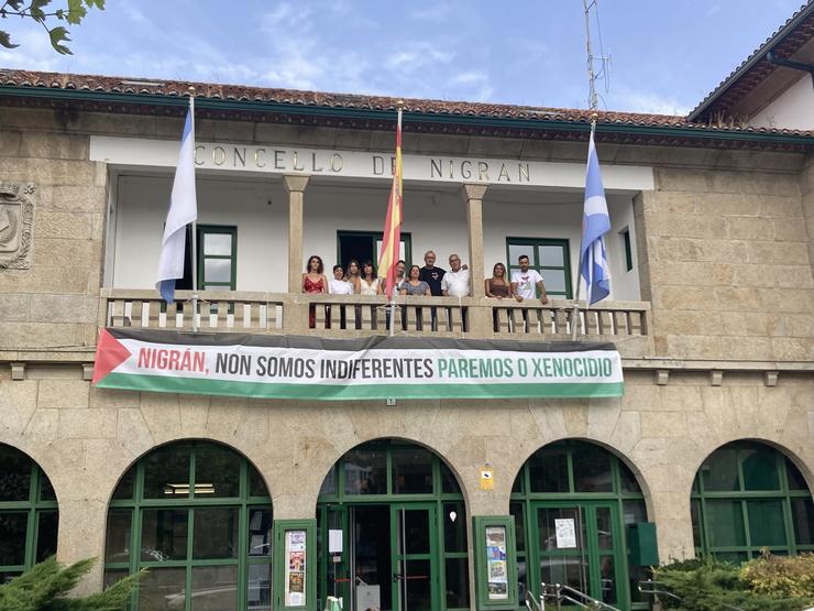 O Concello de Nigrán instala unha gran pancarta na súa fachada contra a "barbarie" e o "xenocidio" en Palestina / CONCELLO DE NIGRÁN