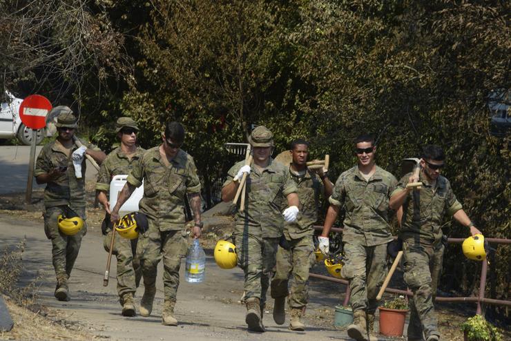 Militares desprazados en San Vicente de Leira, en Vilamartín.. Rosa Veiga - Europa Press