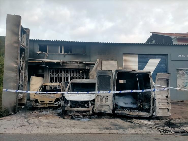 Incendio en Marín.. POLICÍA LOCAL DE MARÍN 