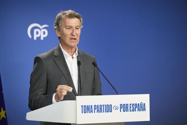 O presidente do PP, Alberto Núñez Feijóo, durante unha rolda de prensa posterior á reunión do Comité de Dirección do PP, na sede do partido, a 25 de agosto de 2025, en Madrid (España).. Jesús Hellín - Europa Press / Europa Press