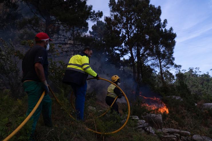 Incendio rexistrado en Ponteceso.. Gustavo da Paz - Europa Press 