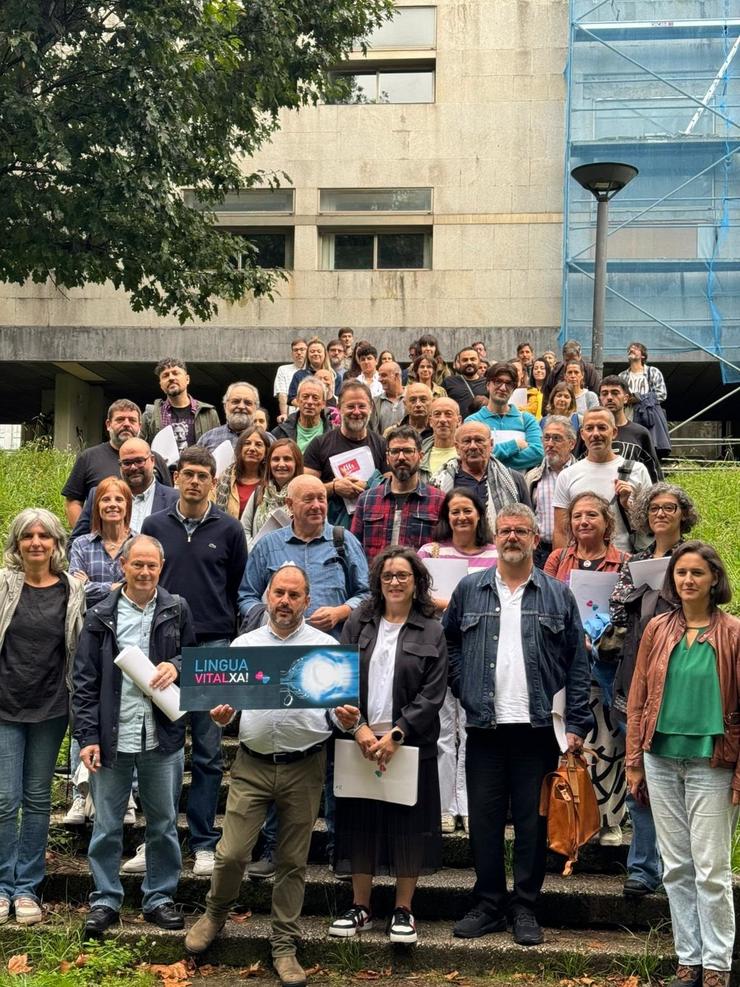 Lingua Vital. QUEREMOS GALEGO 