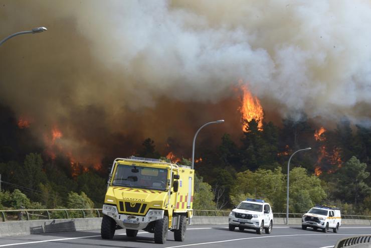 Varios servizos de emerxencia traballan na extinción do lume, nas proximidades do Bolo, a 19 de setembro de 2025, Ourense, Galicia (España).. Rosa Veiga - Europa Press